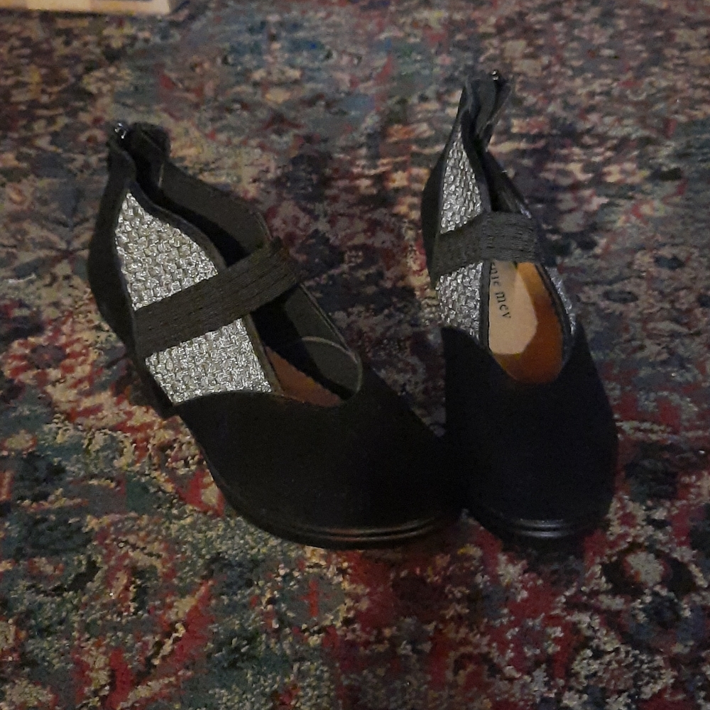 Boots - Picture 3 of 6